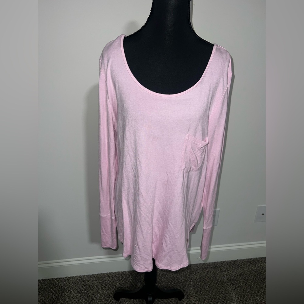 Lilly Pulitzer Luxletic Kerah long sleeve tee in Magnolia Lilac Size L